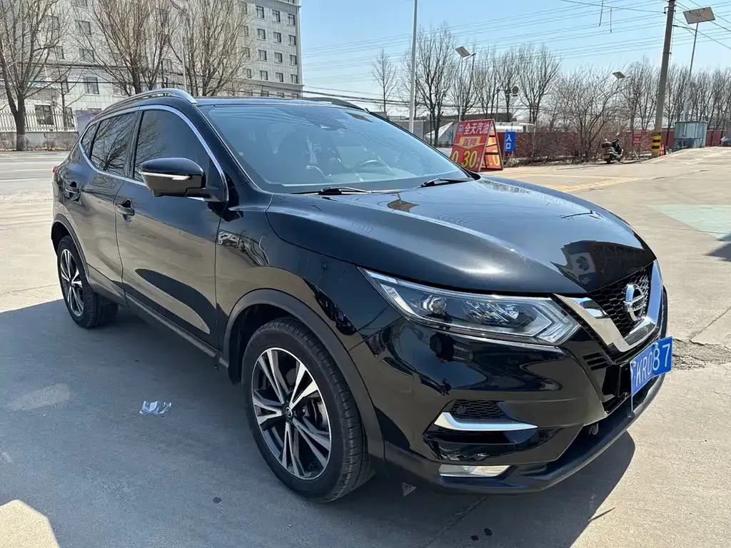 Nissan Qashqai — фото 6