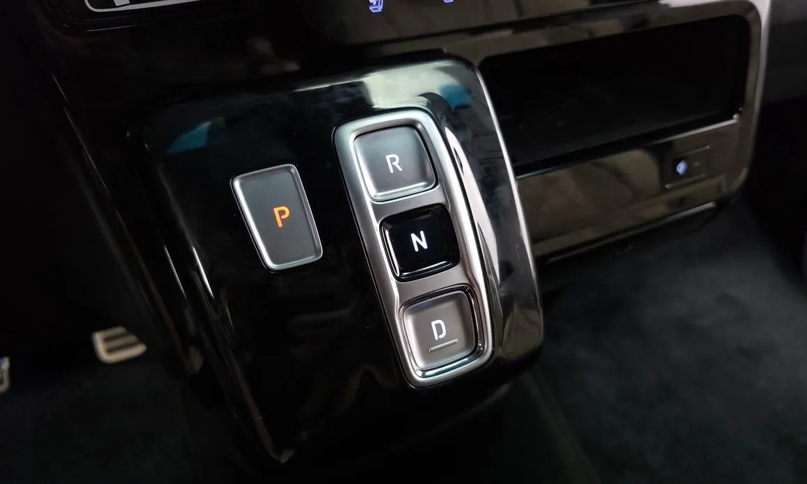 Hyundai Staria — фото 3
