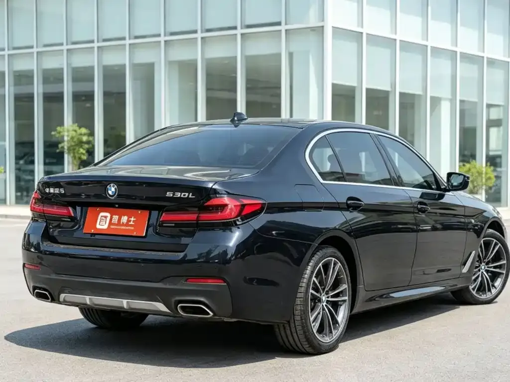 BMW 5 Series — фото 3