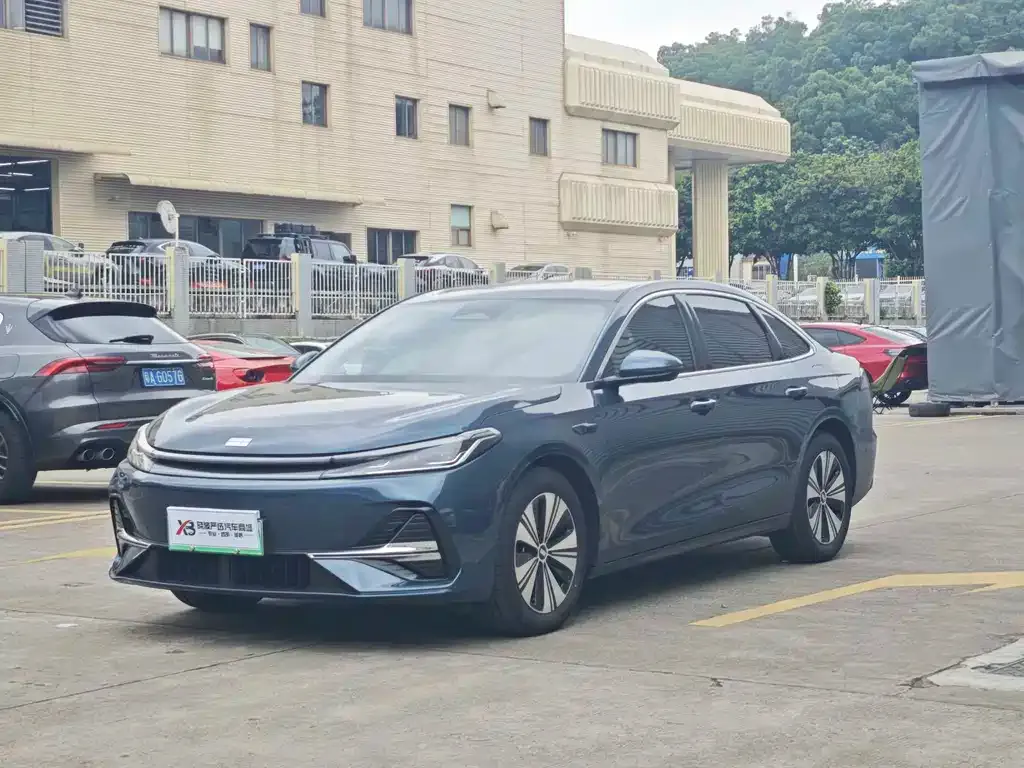 Geely 银河A7 EM — фото 1
