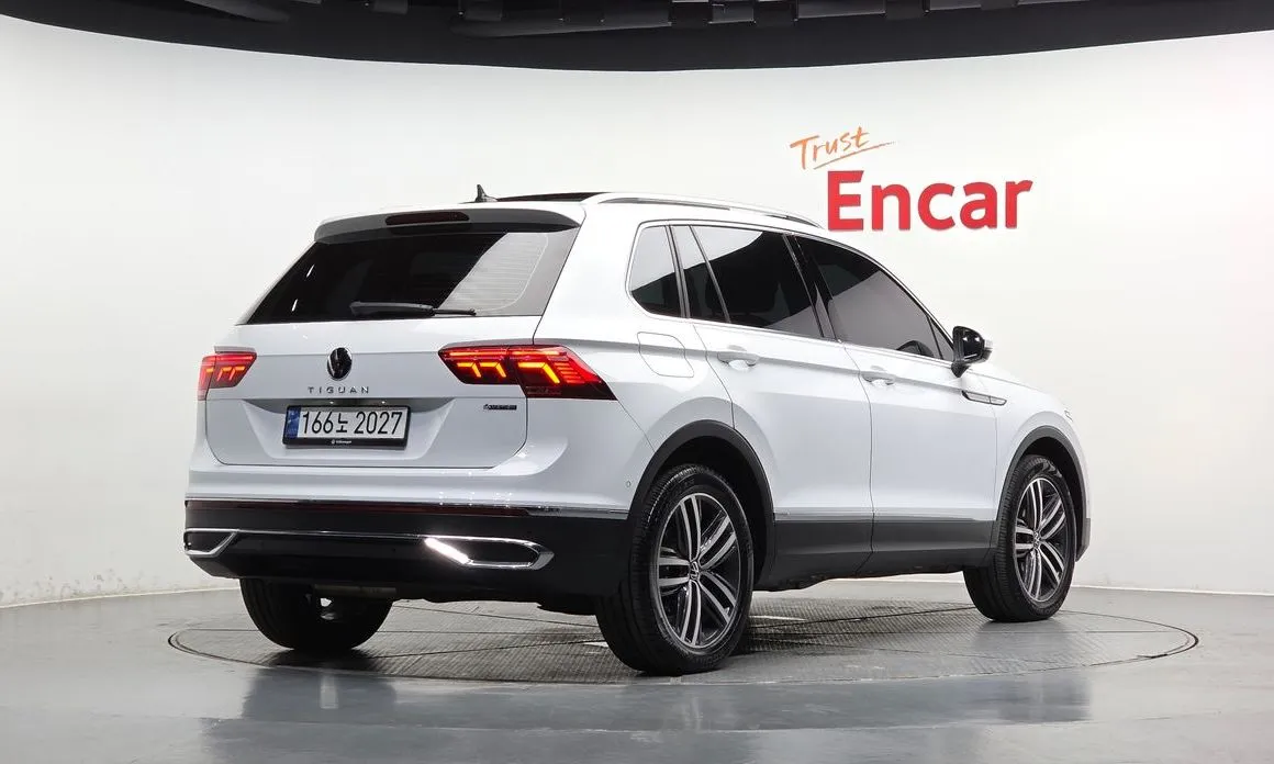 Volkswagen Tiguan — фото 4