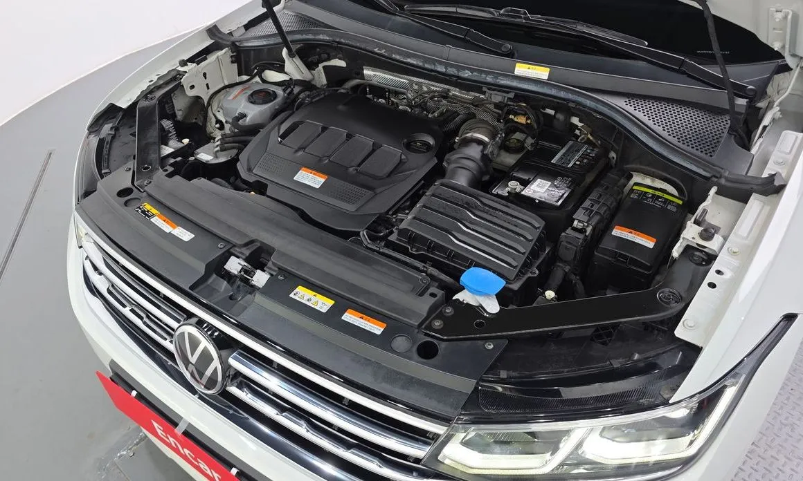 Volkswagen Tiguan — фото 8