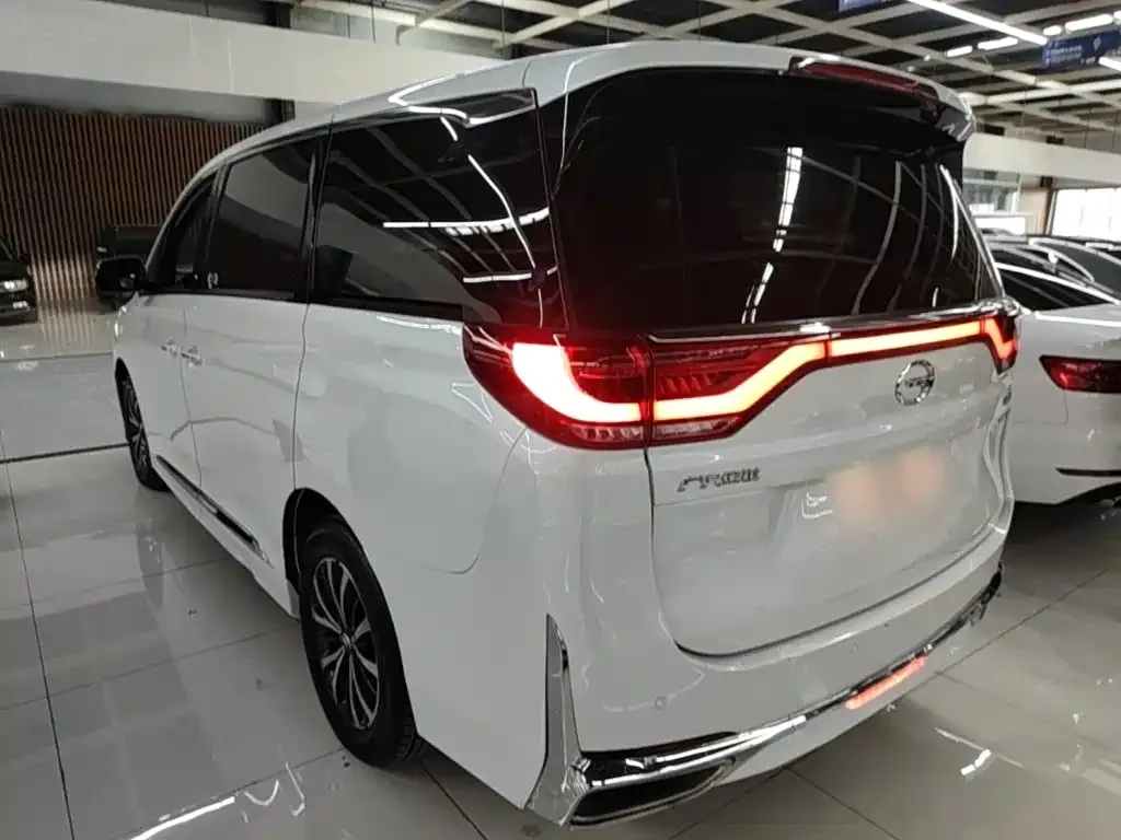 GAC Motor Trumpchi M8 — фото 8