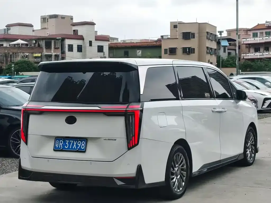 GAC Motor Trumpchi M8 — фото 6