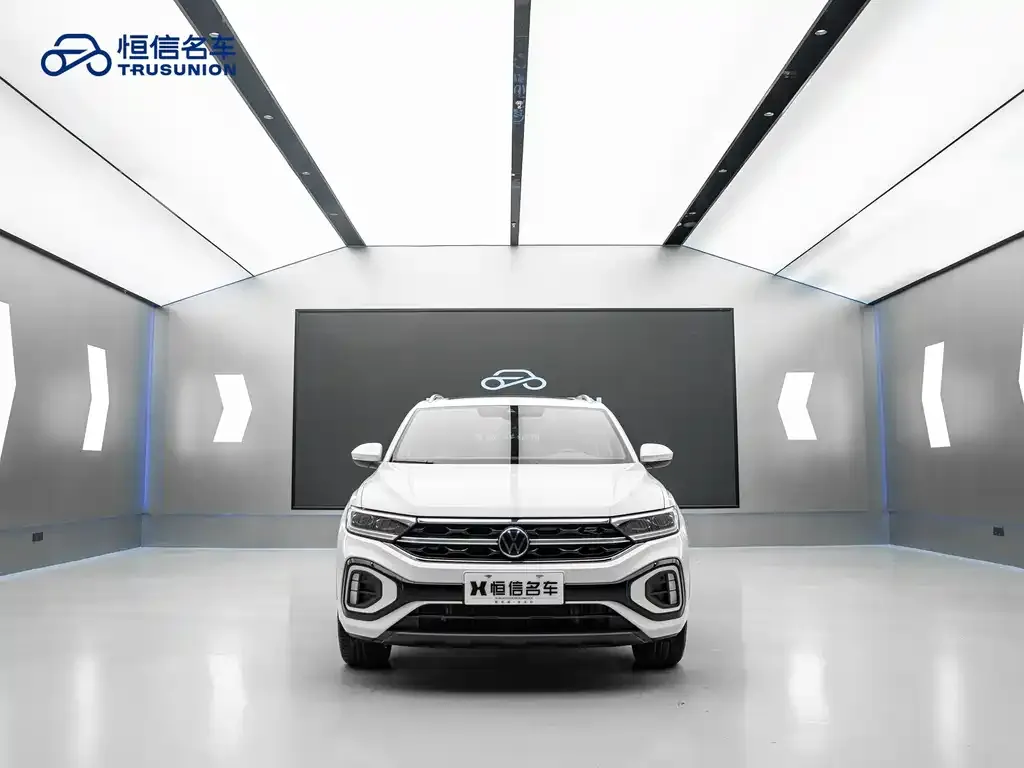 Volkswagen T-Roc — фото 5