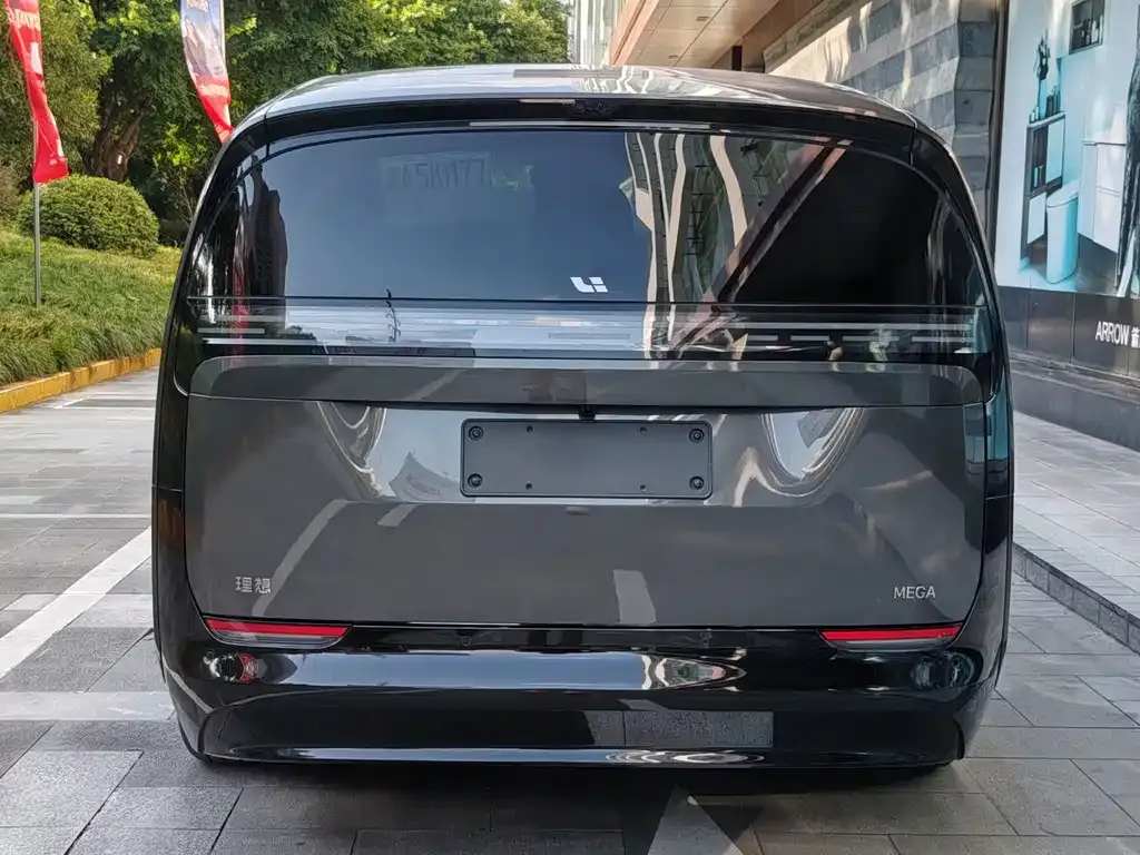 Li Auto MEGA — фото 2