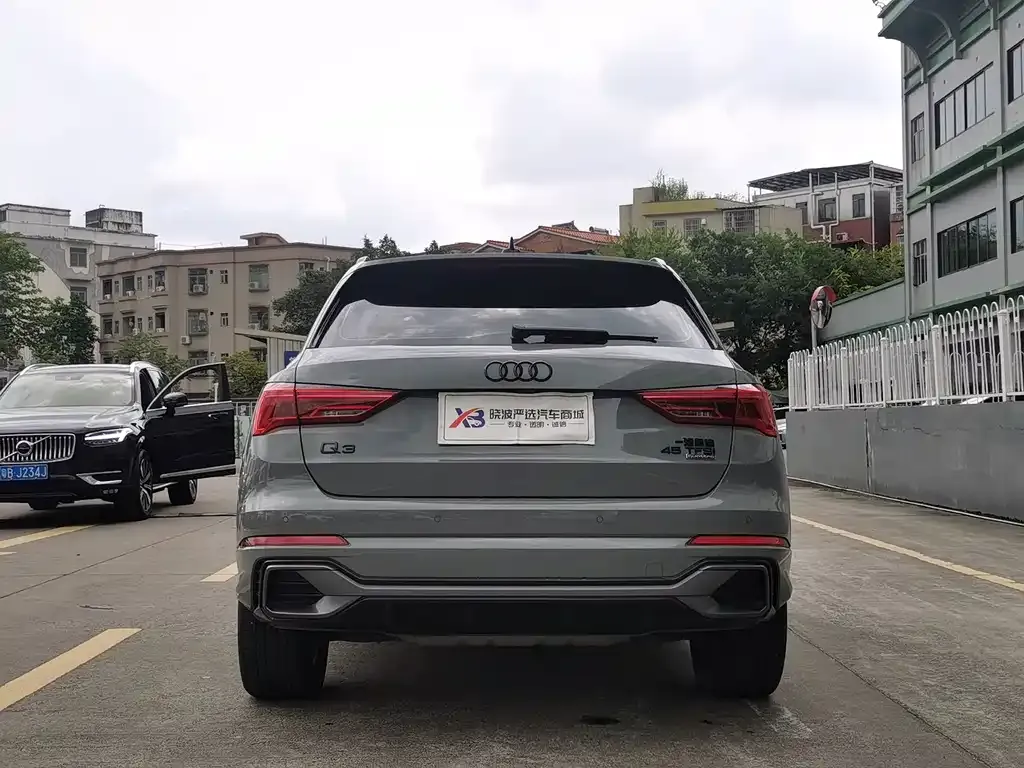 Audi Q3 — фото 6