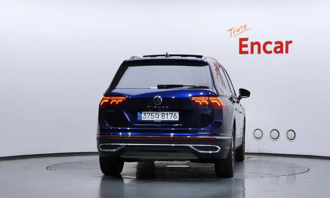 Volkswagen Tiguan — фото 7