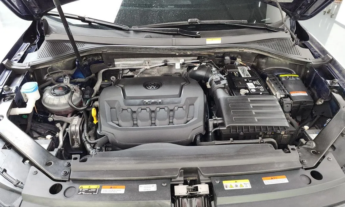 Volkswagen Tiguan — фото 6