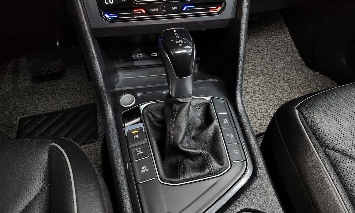 Volkswagen Tiguan — фото 4