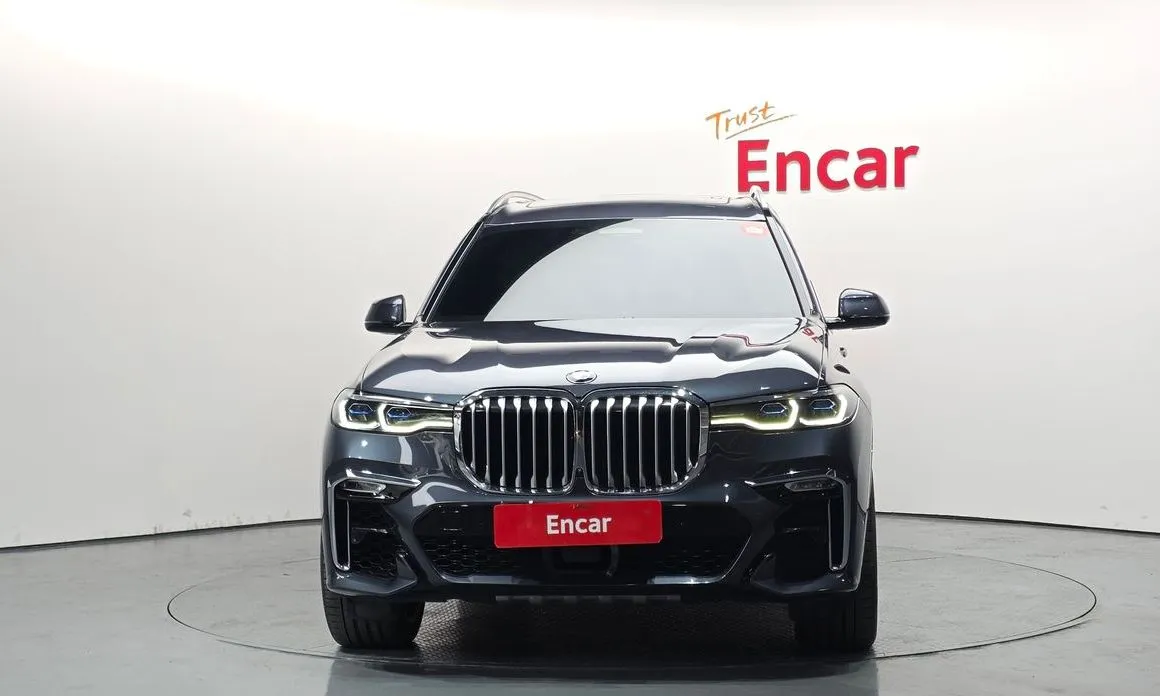 BMW X7 — фото 2