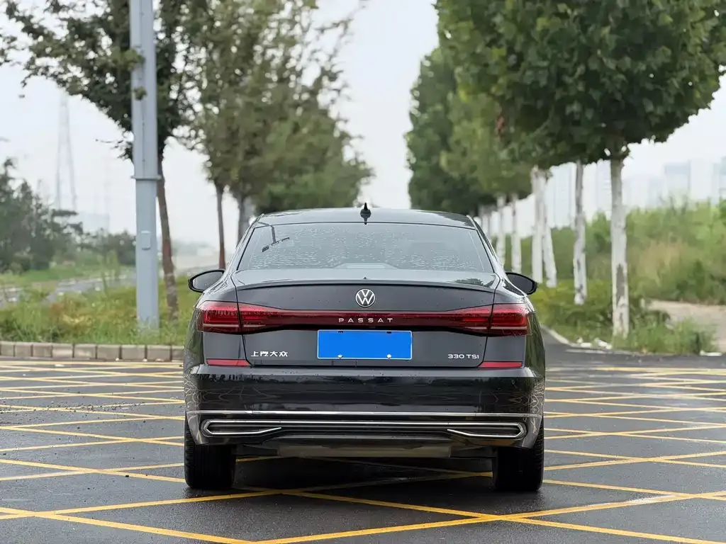 Volkswagen Passat — фото 5