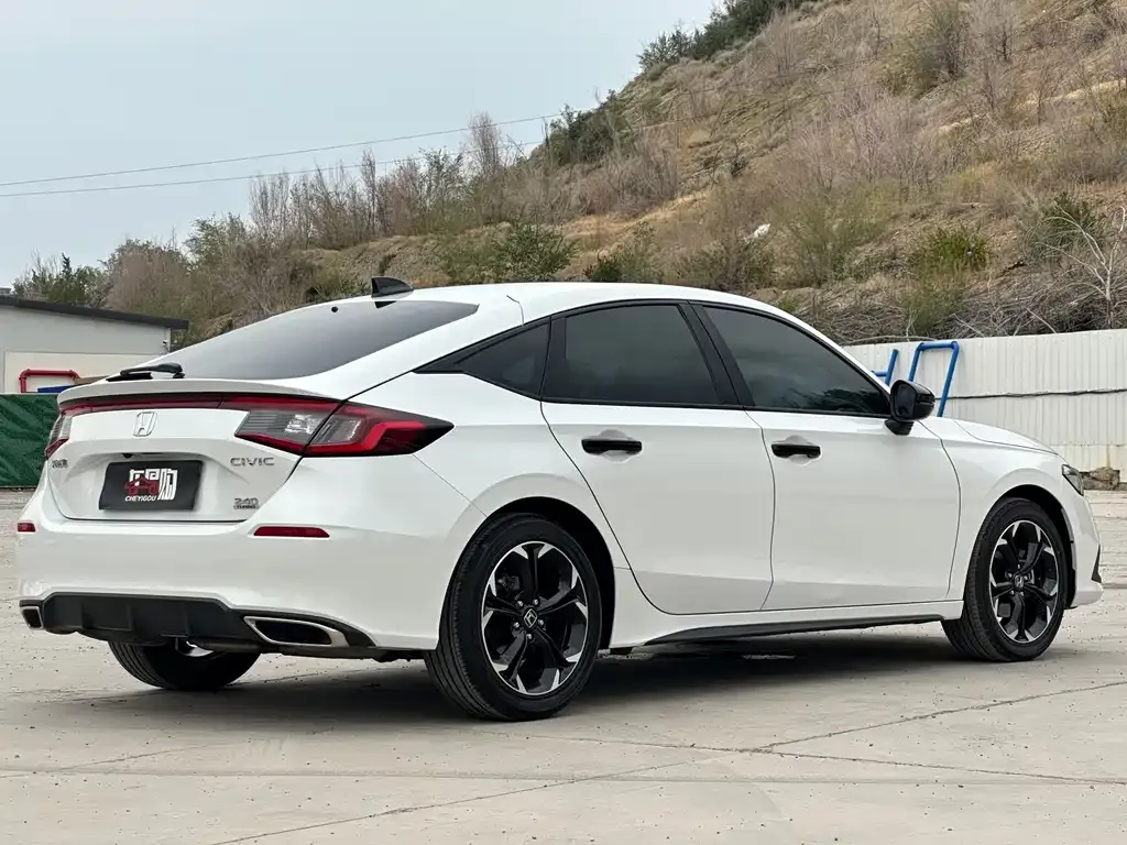 Honda Civic — фото 9