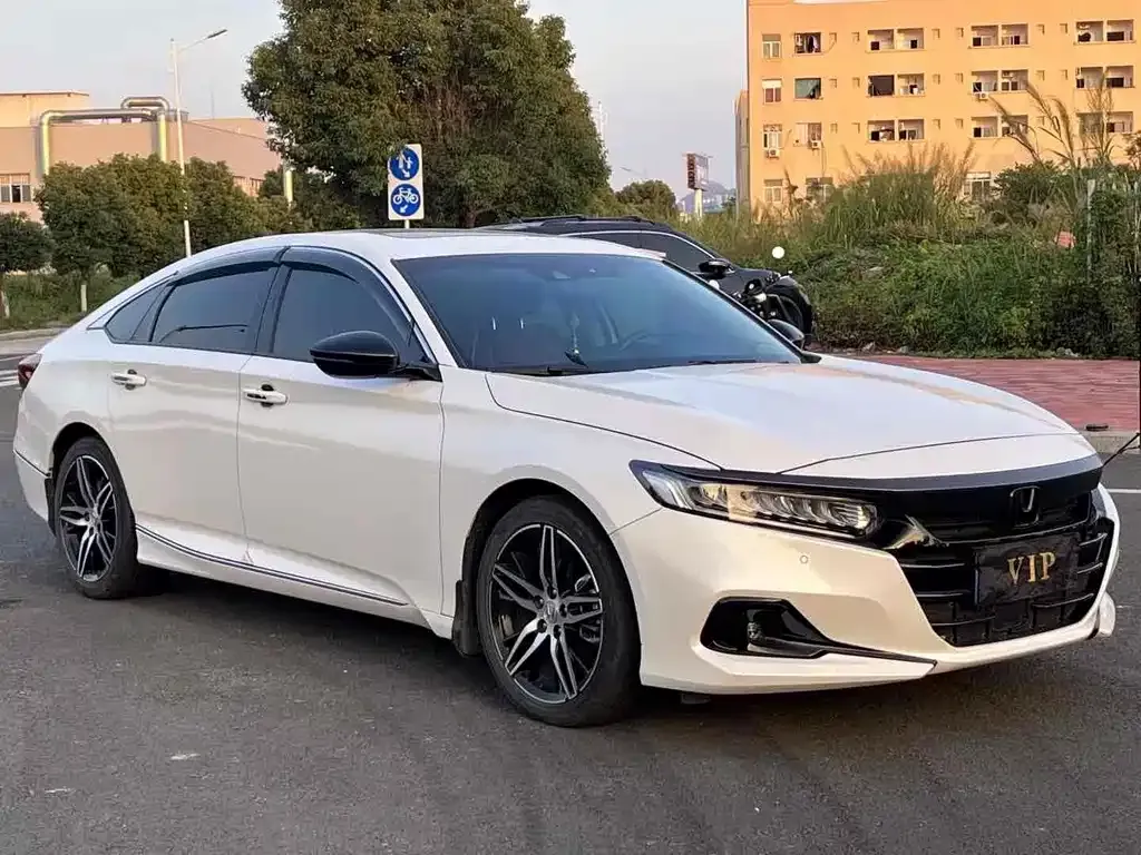 Honda Accord — фото 6