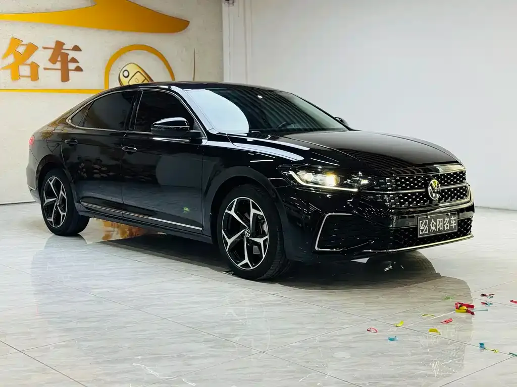 Volkswagen Passat — фото 8