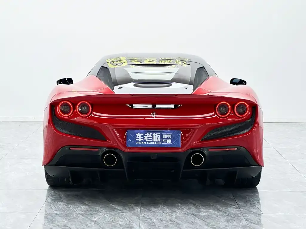Ferrari F8 — фото 8