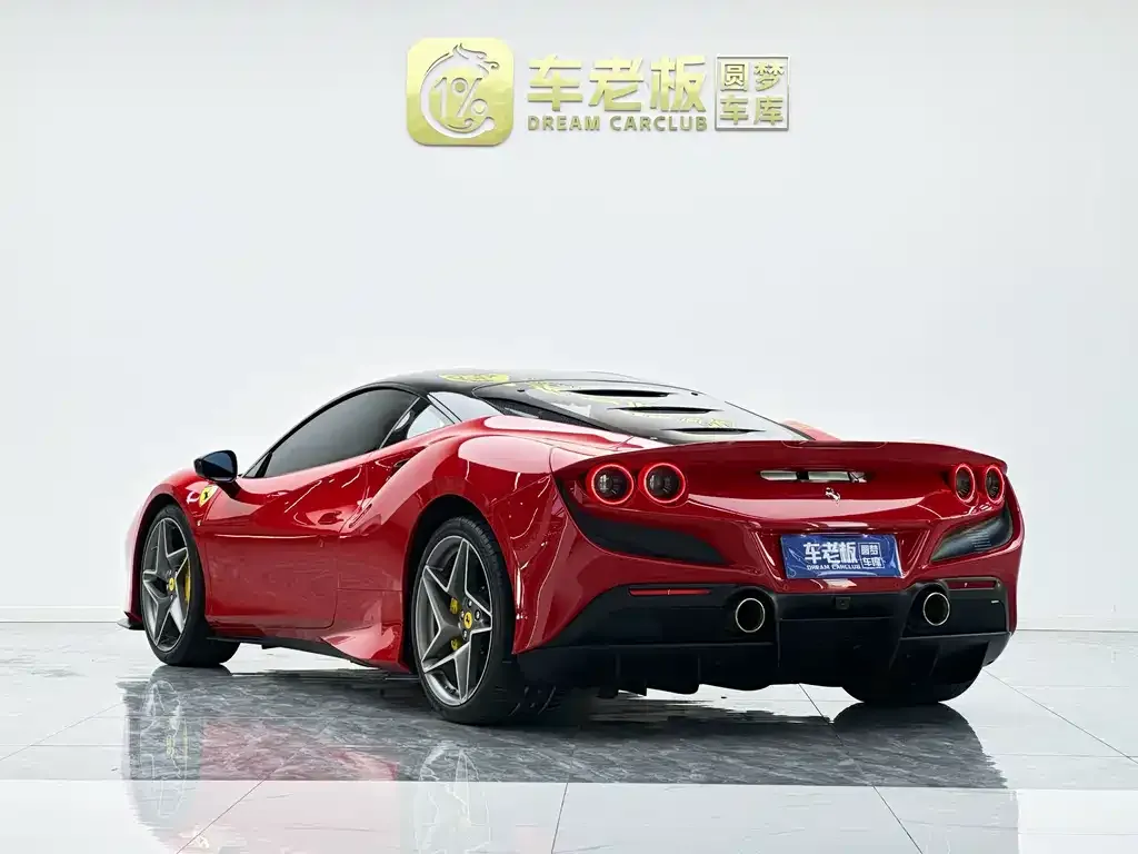 Ferrari F8 — фото 7