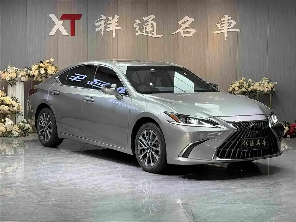 Lexus ES — фото 4