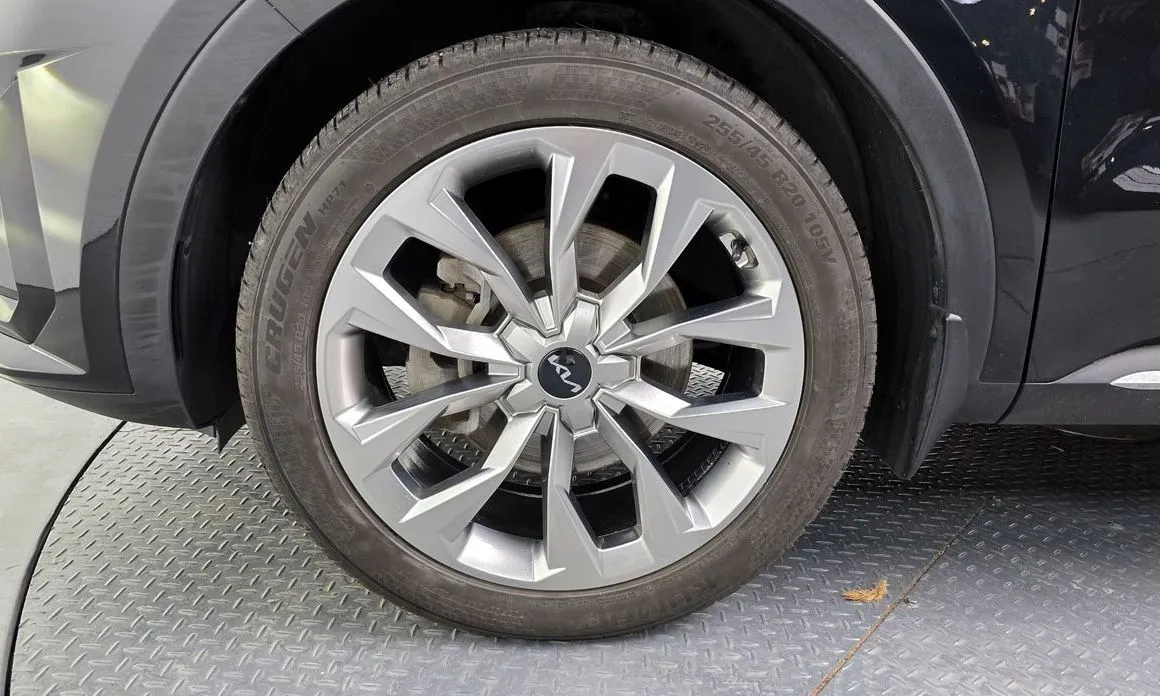 Kia Sorento — фото 9