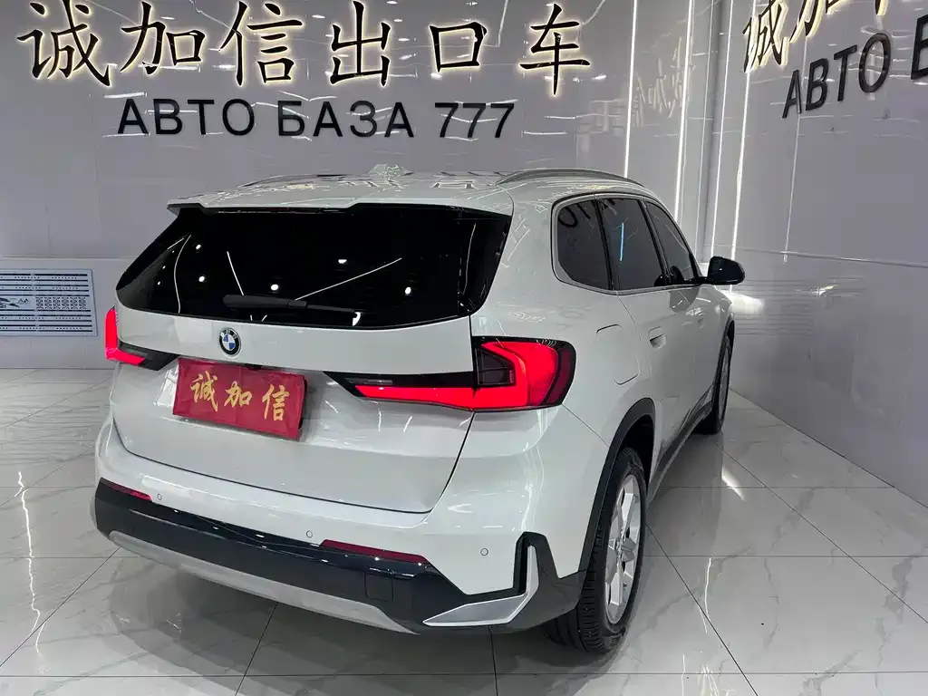 BMW X1 — фото 2