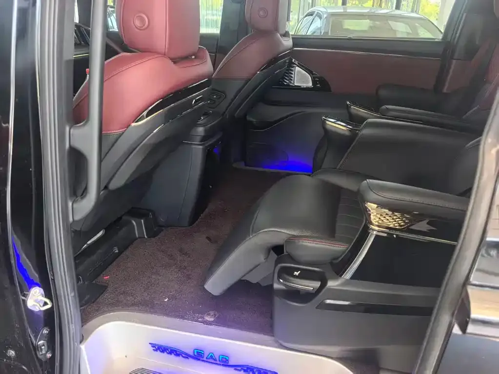 GAC Motor Trumpchi M8 — фото 3