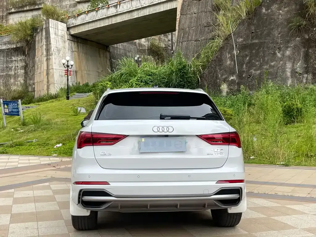 Audi Q3 — фото 2