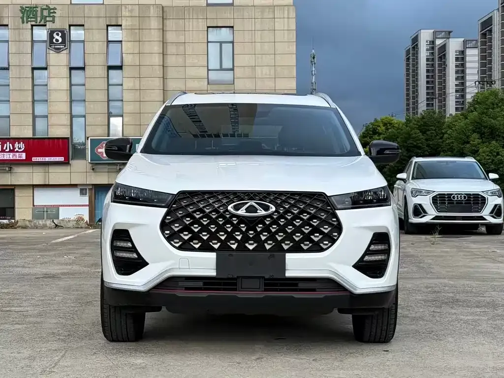 Chery Tiggo 7 — фото 10