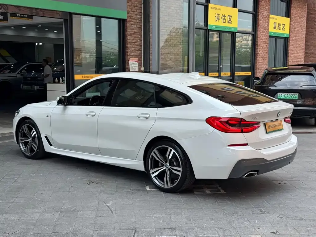 BMW 6 Series GT — фото 9