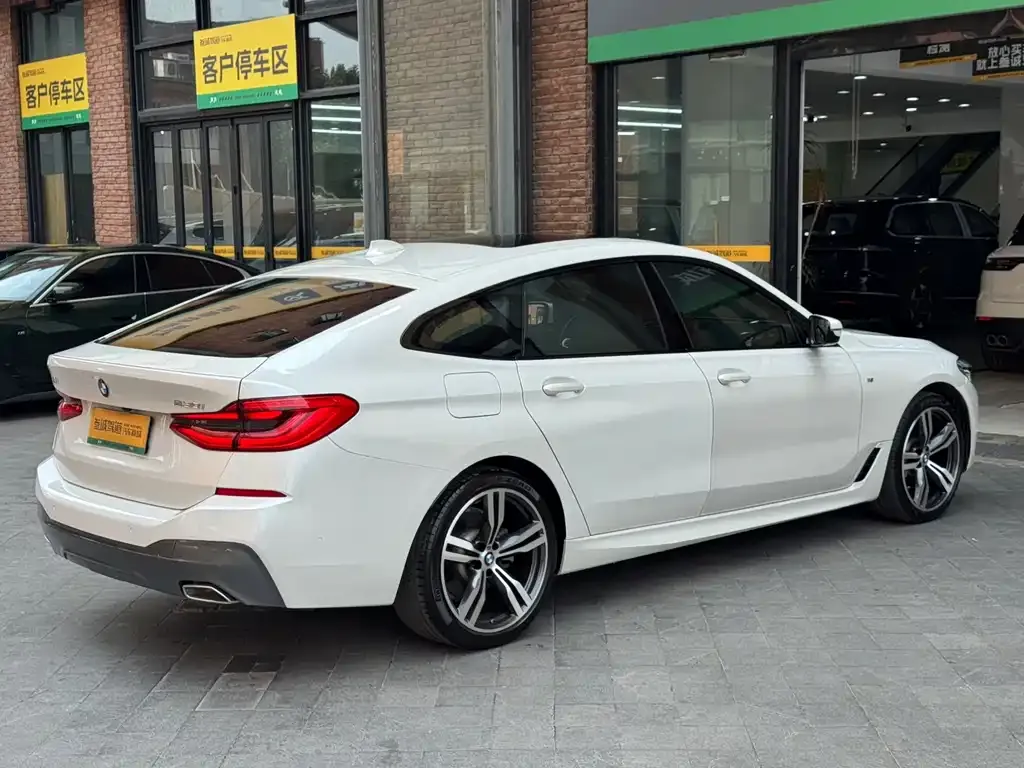 BMW 6 Series GT — фото 8