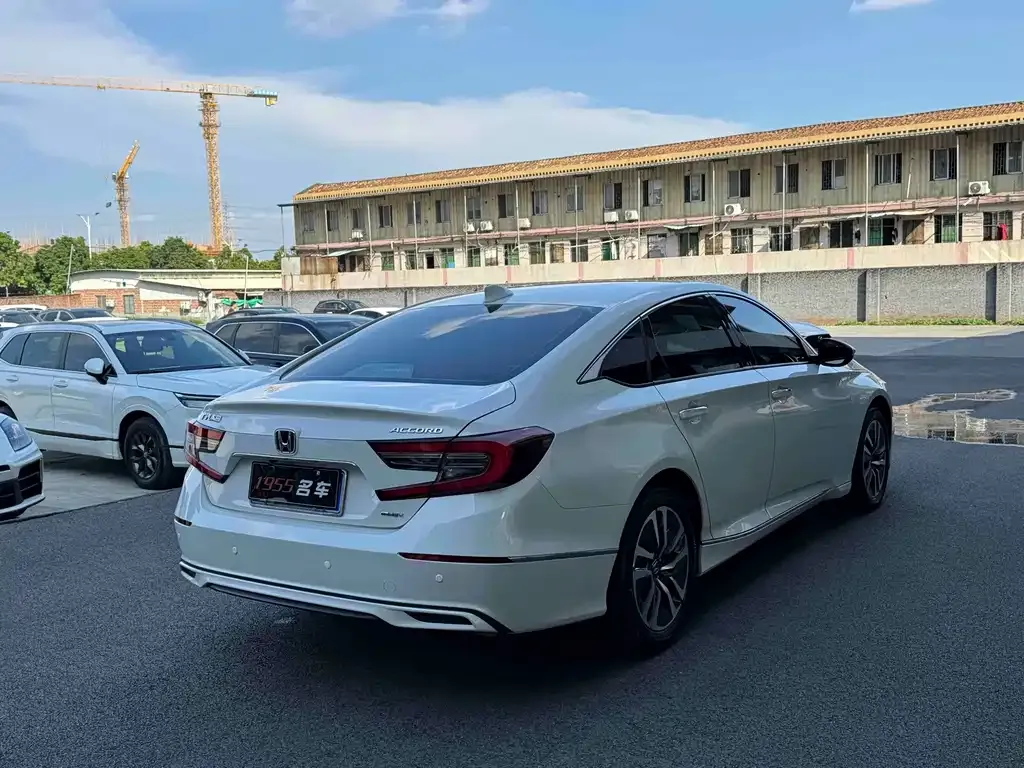 Honda Accord — фото 4