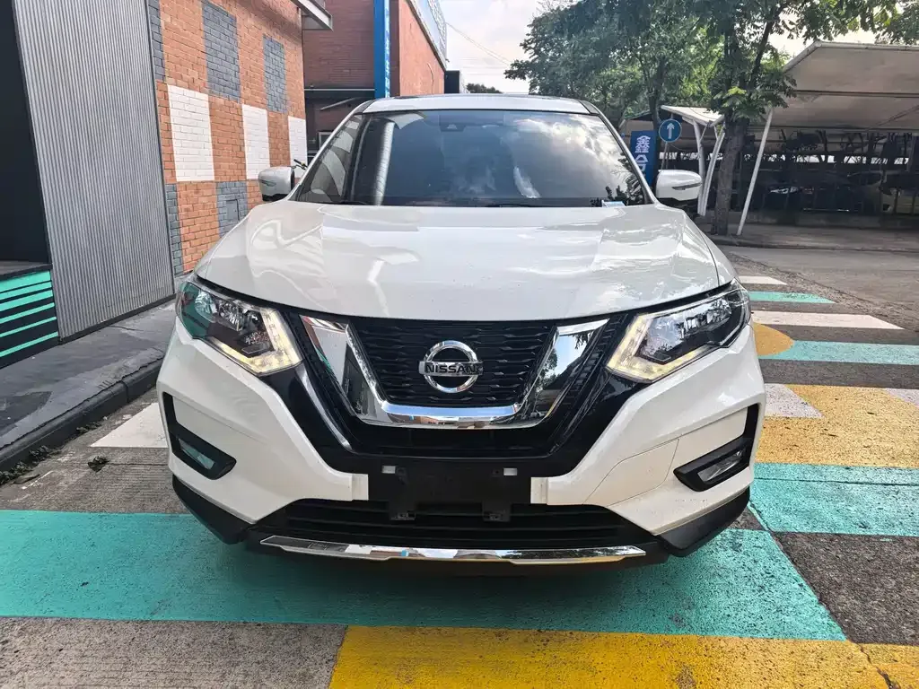 Nissan X-Trail — фото 9