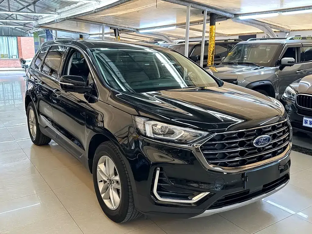 Ford Edge — фото 3
