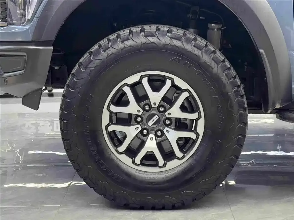 Ford F-150 Raptor — фото 9
