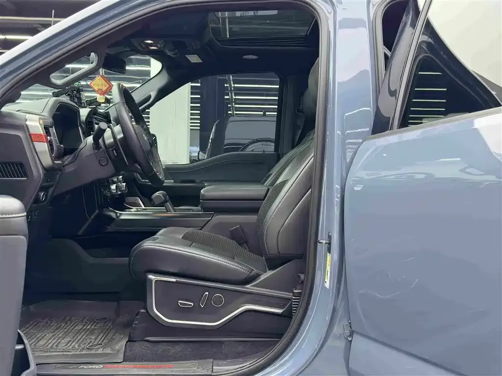 Ford F-150 Raptor — фото 10