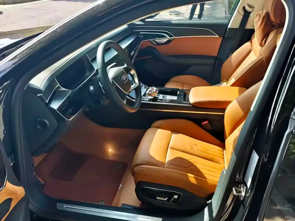 Audi A8 — фото 4