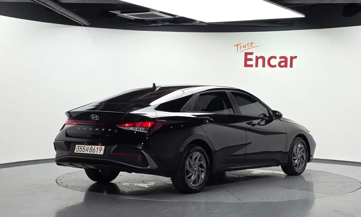 Hyundai AVANTE — фото 2