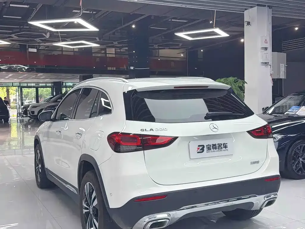 Mercedes-Benz GLA — фото 5