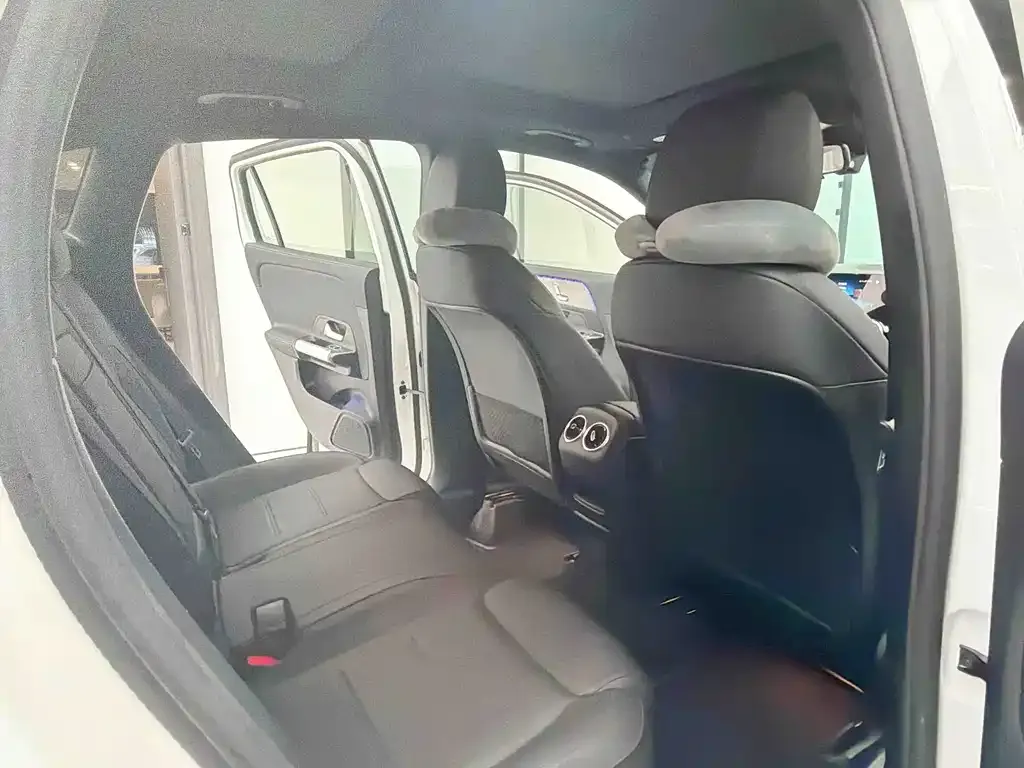 Mercedes-Benz GLA — фото 3