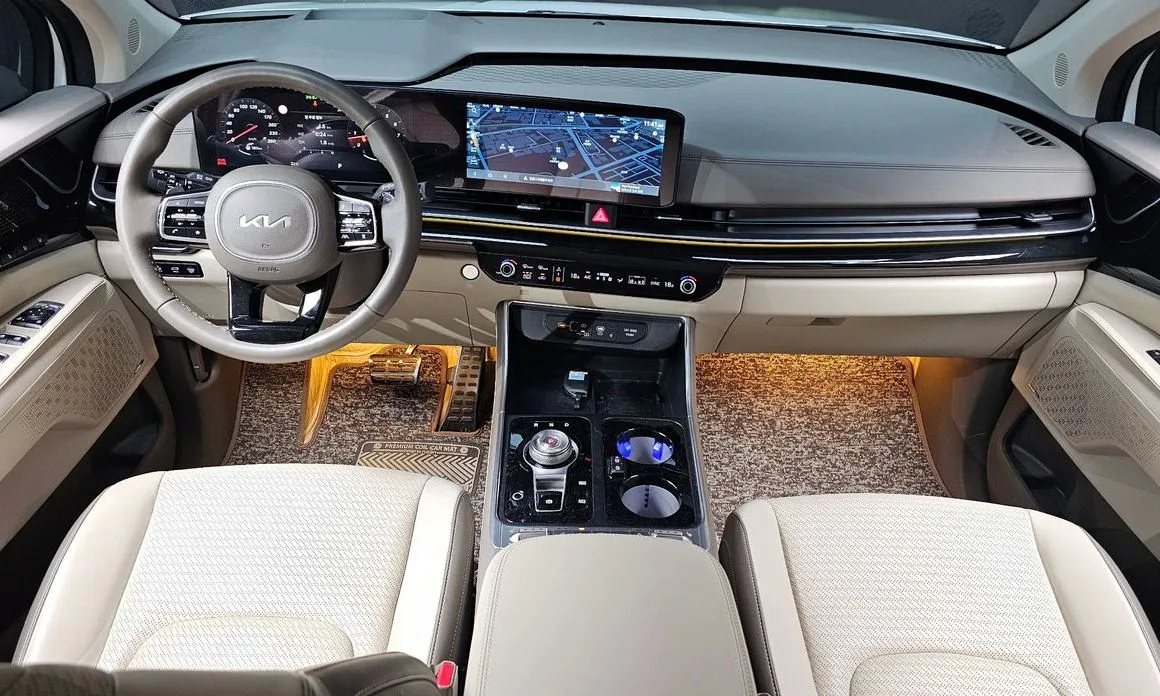 Kia Carnival — фото 10