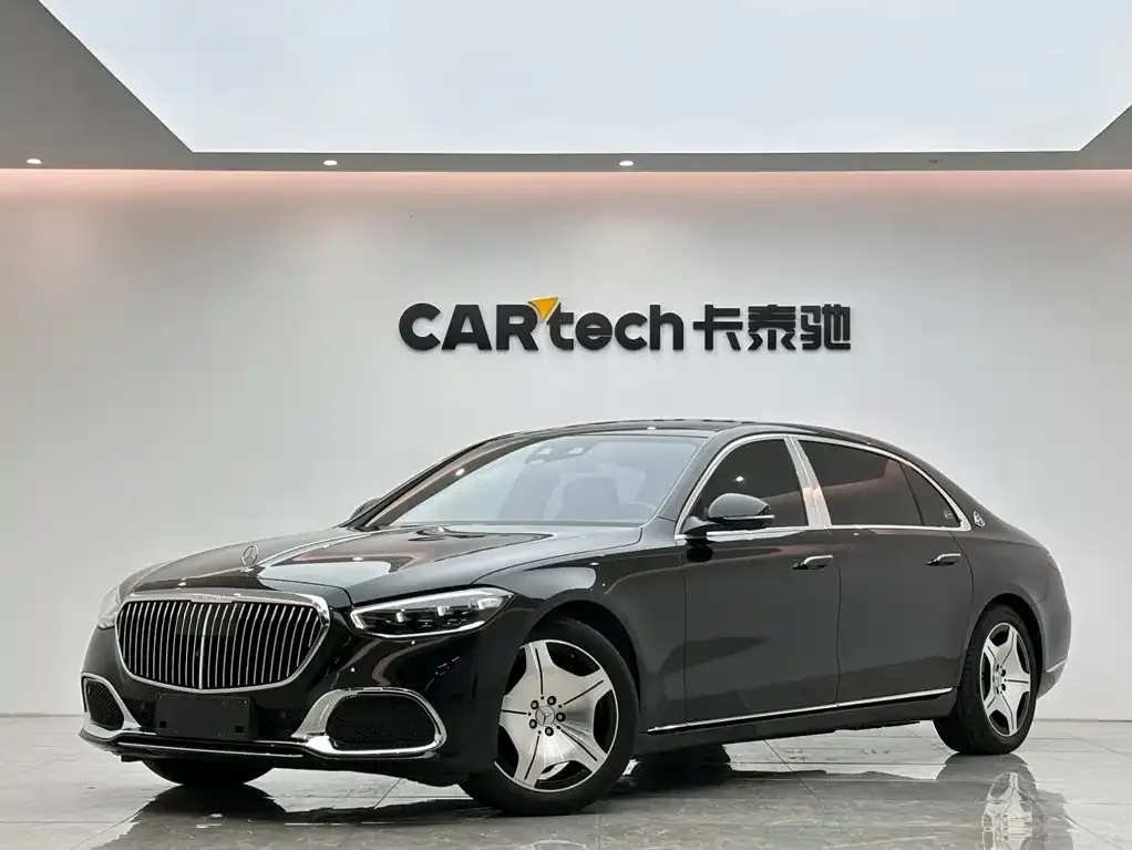 Mercedes-Benz S-Class — фото 1
