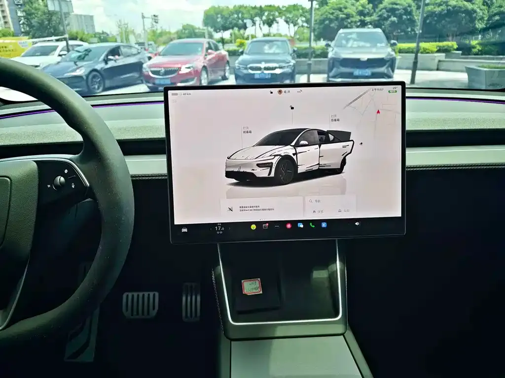 Tesla Model Y — фото 6