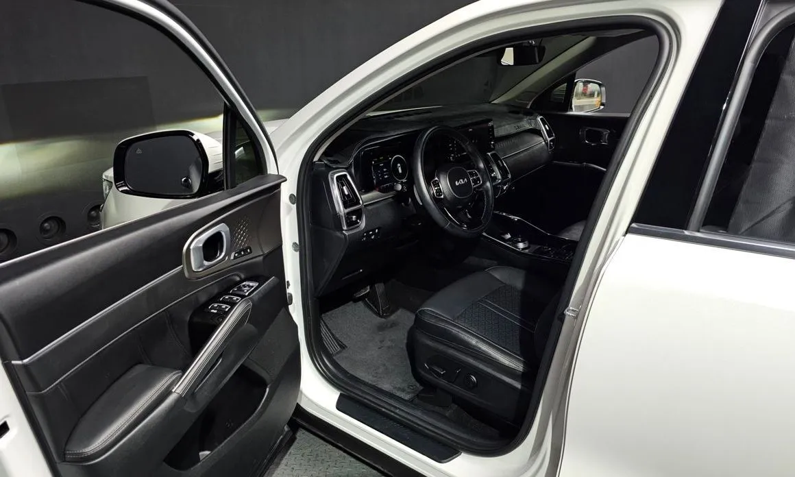 Kia Sorento — фото 9