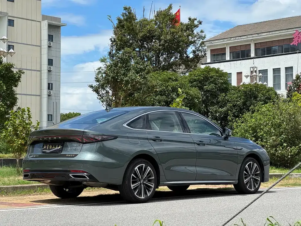 Chery Arrizo 8 PRO — фото 6