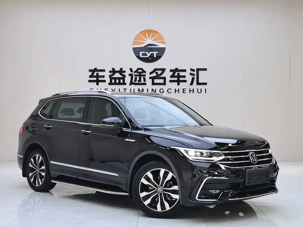 Volkswagen Tiguan L — фото 4