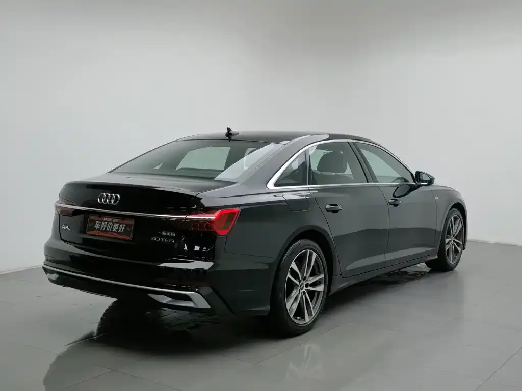 Audi A6L — фото 2