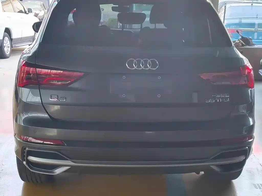 Audi Q3 — фото 10
