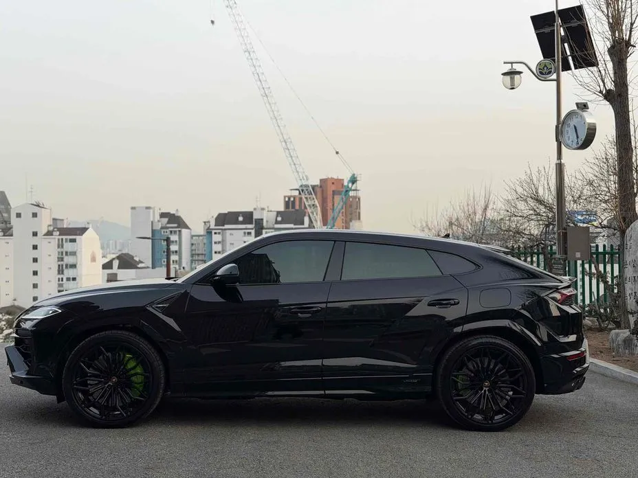 Lamborghini Urus — фото 3