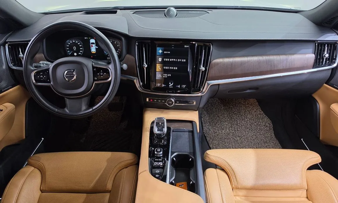 Volvo S90 — фото 10