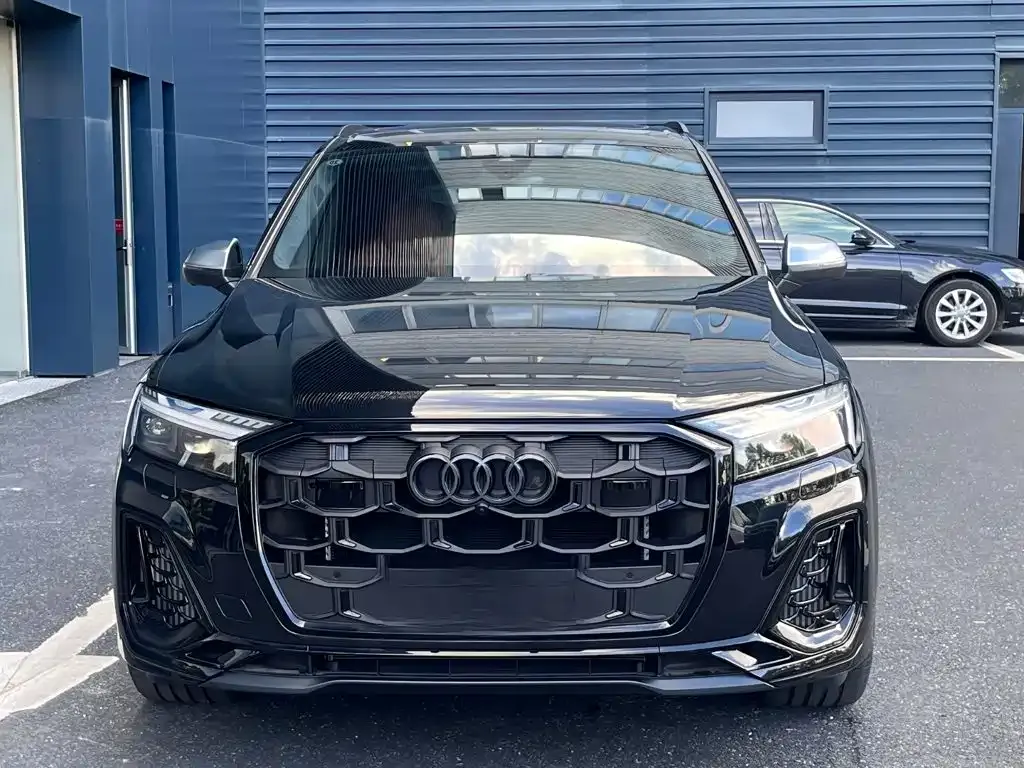 Audi SQ7 — фото 7