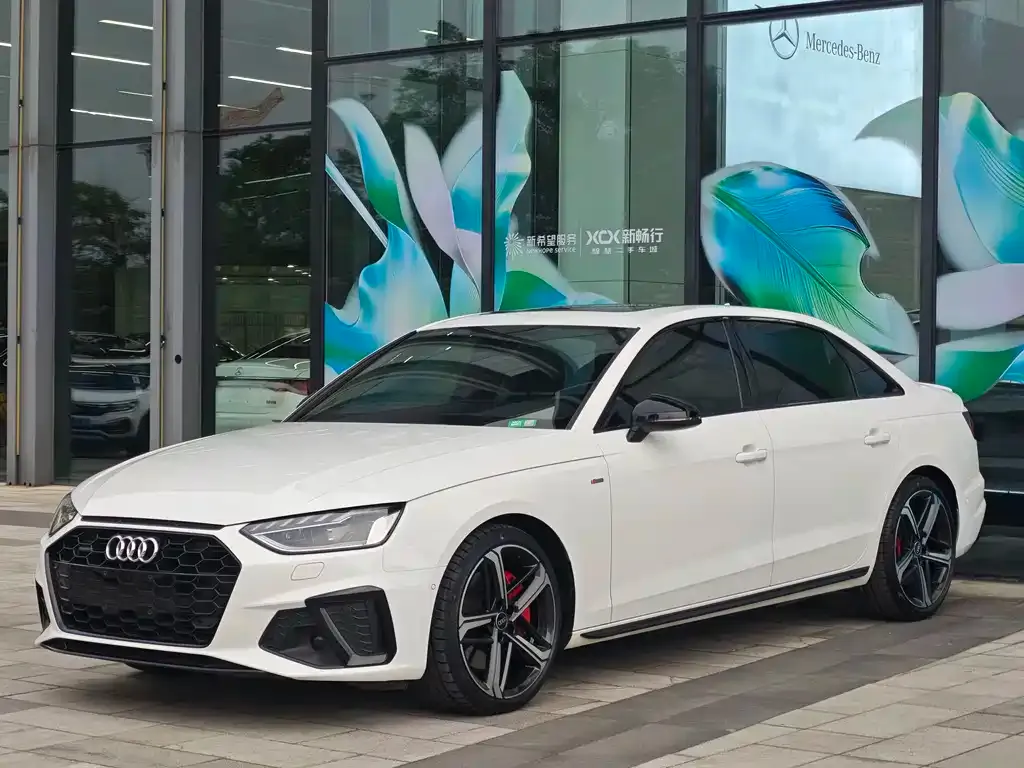 Audi A4L — фото 5